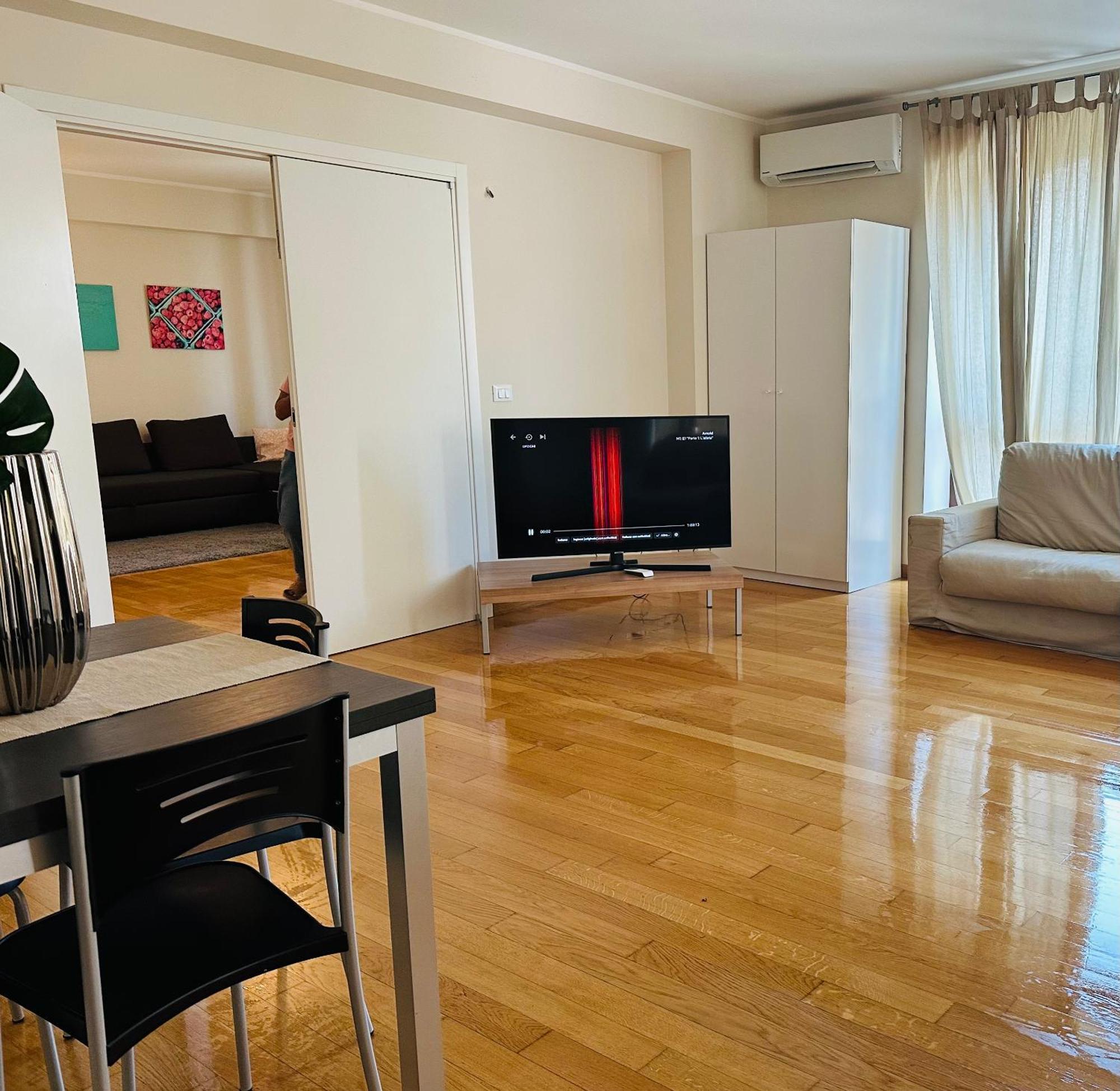 Lux Studio And Apartment Катанія Екстер'єр фото